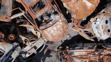 Ukrayna 'daki savaş: Kyiv yakınlarındaki Irpen şehrinde bir çöp yığını..