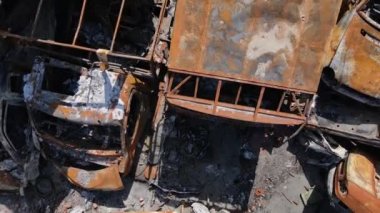 Ukrayna 'daki savaş: Kyiv yakınlarındaki Irpen şehrinde bir çöp yığını..