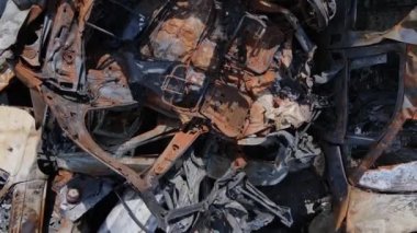 Ukrayna 'daki savaş: Kyiv yakınlarındaki Irpen şehrinde bir çöp yığını..