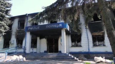 Ukrayna 'daki savaş - Borodyanka' daki polis karakolu yandı