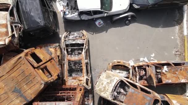 우크라이나 Kyiv 시에서 총격사건 차량의 — 비디오