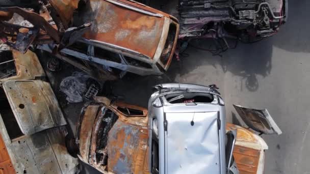 Perang Ukraina Sebuah Dump Dari Mobil Ditembak Dan Dibakar Kota — Stok Video