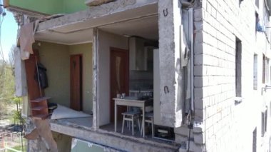 Savaşın sonuçları - Ukrayna, Borodyanka 'da yıkık dökük konut binası