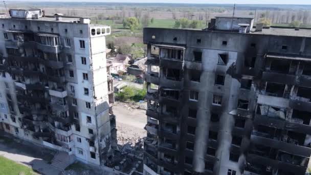 Conséquences Guerre Bâtiment Résidentiel Ruine Borodyanka Ukraine — Video
