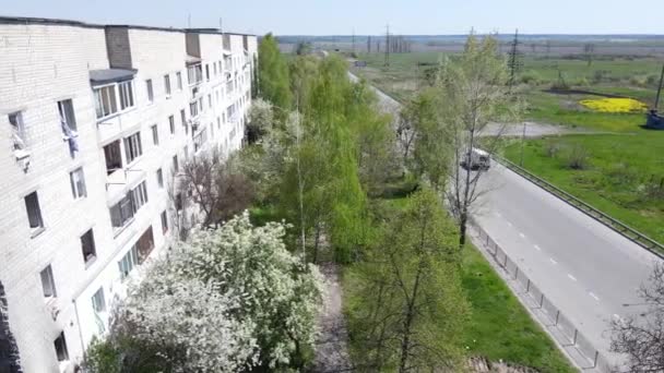 Consecuencias Guerra Edificio Residencial Ruinas Borodyanka Ucrania — Vídeo de stock