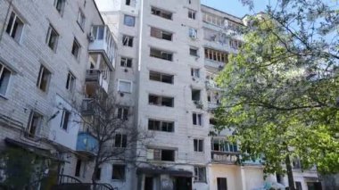 Ukrayna 'nın Kyiv bölgesindeki Borodyanka' daki harabe konut binası