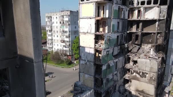 Zerstörtes Wohnhaus Borodyanka Kiewer Gebiet Ukraine — Stockvideo