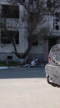 Ukrayna 'nın Kyiv bölgesindeki Borodyanka' daki harabe konut binası