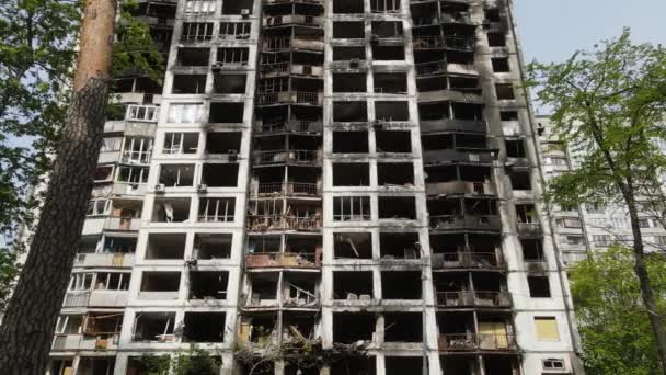 Сгоревший Разрушенный Дом Киеве Украина — стоковое видео