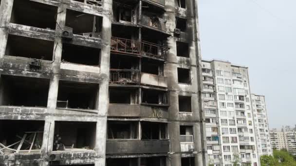 Bränd Och Förstörd Hus Kiev Ukraina — Stockvideo