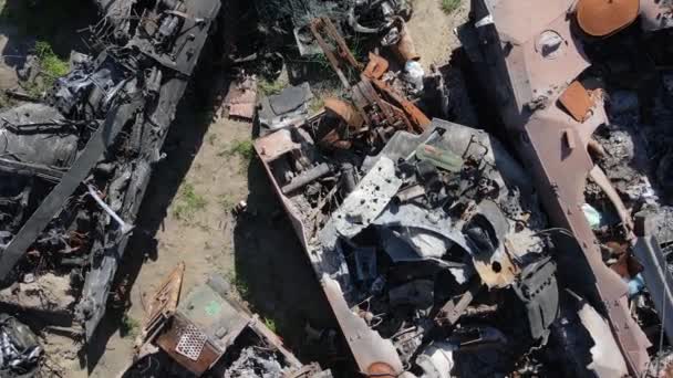 Πόλεμος Στην Ουκρανία Κατέστρεψε Στρατιωτικό Υλικό Στο Bucha — Αρχείο Βίντεο
