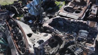Ukrayna 'daki savaş - Bucha' daki askeri donanım yok edildi