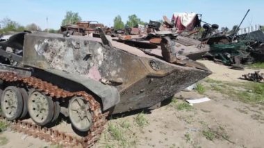 Ukrayna 'daki savaş - Bucha' daki askeri donanım yok edildi