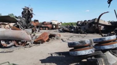 Ukrayna 'daki savaş - Bucha' daki askeri donanım yok edildi