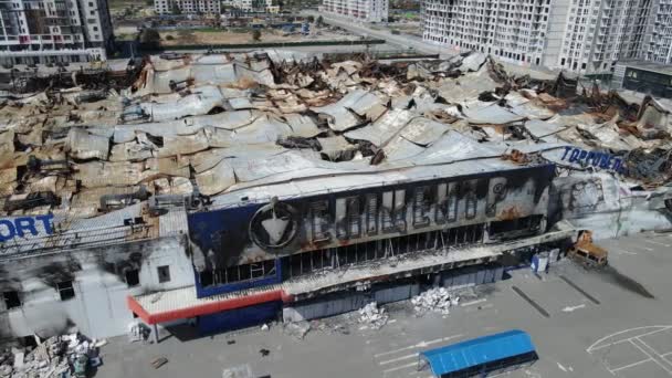 Kriegszerstörtes Gebäude Eines Einkaufszentrums Bucha Ukraine — Stockvideo