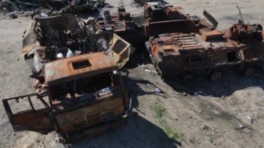 Ukrayna 'daki savaş - Bucha' daki askeri donanım yok edildi