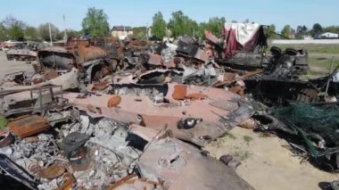 Ukrayna 'daki savaş - Bucha' daki askeri donanım yok edildi
