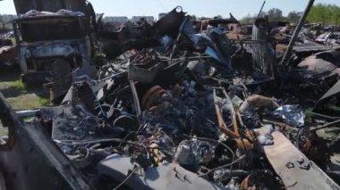 Ukrayna 'daki savaş - Bucha' daki askeri donanım yok edildi