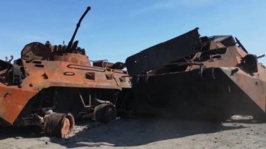 Ukrayna 'daki savaş - Bucha' daki askeri donanım yok edildi