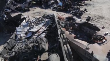 Ukrayna 'daki savaş - Bucha' daki askeri donanım yok edildi