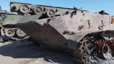 Ukrayna 'daki savaş - Bucha' daki askeri donanım yok edildi