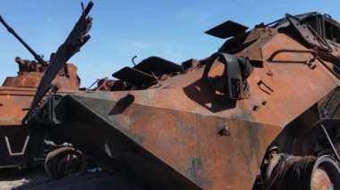 Ukrayna 'daki savaş - Bucha' daki askeri donanım yok edildi