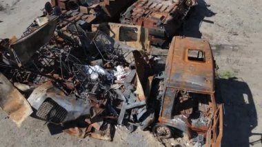 Ukrayna 'daki savaş - Bucha' daki askeri donanım yok edildi