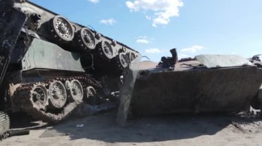 Ukrayna 'daki savaş - Bucha' daki askeri donanım yok edildi