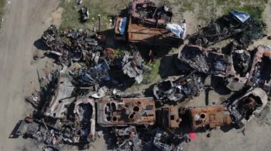 Ukrayna 'daki savaş - Bucha' daki askeri donanım yok edildi