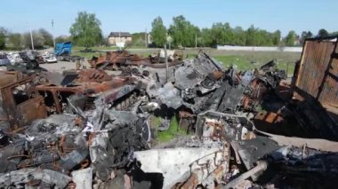 Ukrayna 'daki savaş - Bucha' daki askeri donanım yok edildi