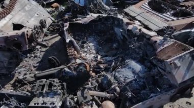 Ukrayna 'daki savaş - Bucha' daki askeri donanım yok edildi