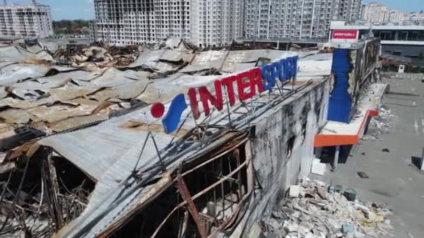 Vídeo Vertical Edificio Destruido Centro Comercial Bucha Ucrania — Vídeos de Stock