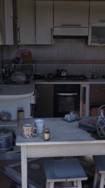 Borodyanka, Ukrayna 'da yıkılmış bir binanın dikey videosu