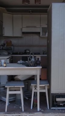 Borodyanka, Ukrayna 'da yıkılmış bir binanın dikey videosu