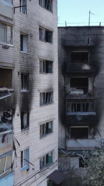 Borodyanka, Ukrayna 'da yıkılmış bir binanın dikey videosu