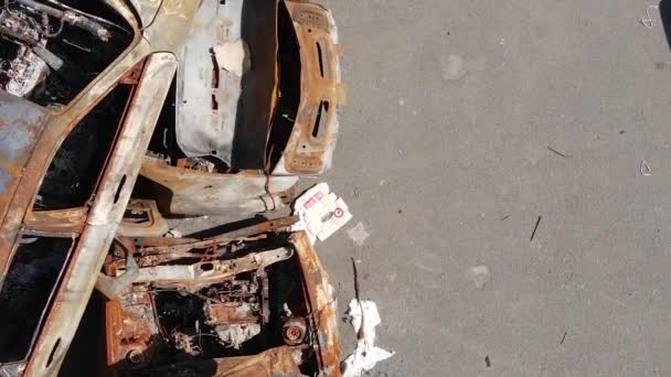 Vídeo Vertical Carros Destruídos Disparados Cidade Irpin Ucrânia — Vídeo de Stock