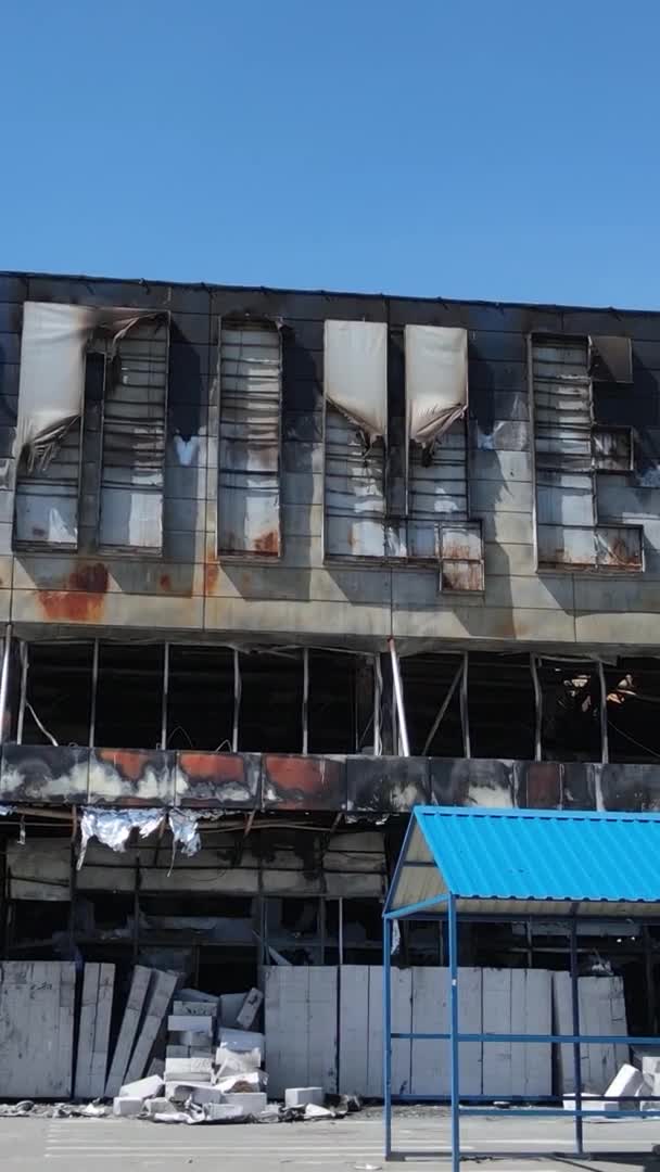 Vertical Video Destroyed Building Shopping Center Bucha Ukraine — Stock Video