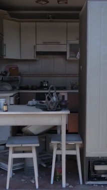 Borodyanka, Ukrayna 'da yıkılmış bir binanın dikey videosu