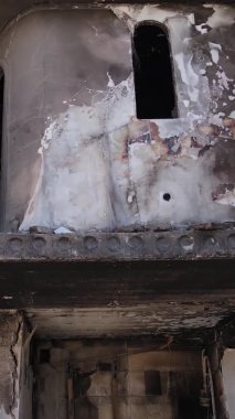 Borodyanka, Ukrayna 'da yıkılmış bir binanın dikey videosu