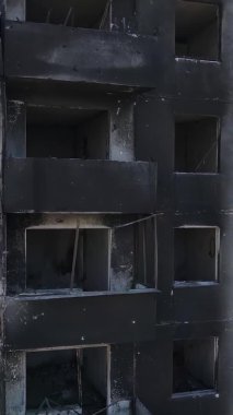 Borodyanka, Ukrayna 'da yıkılmış bir binanın dikey videosu