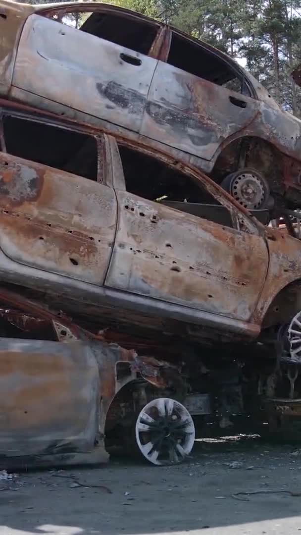 Vídeo Vertical Coches Destruidos Ciudad Irpin Ucrania — Vídeos de Stock