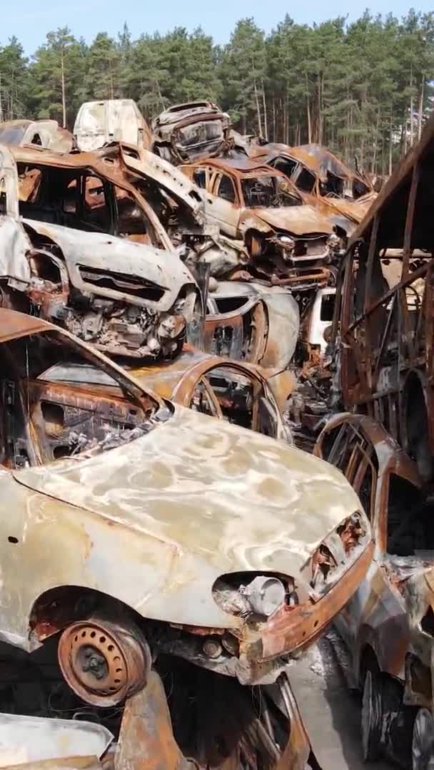 Vertical Video Destroyed Cars City Irpin Ukraine — Stock Video