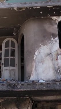 Borodyanka, Ukrayna 'da yıkılmış bir binanın dikey videosu
