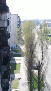 Borodyanka, Ukrayna 'da yıkılmış bir binanın dikey videosu