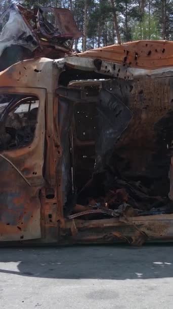 Vídeo Vertical Carros Destruídos Cidade Irpin Ucrânia — Vídeo de Stock