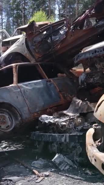 Vídeo Vertical Carros Destruídos Cidade Irpin Ucrânia — Vídeo de Stock