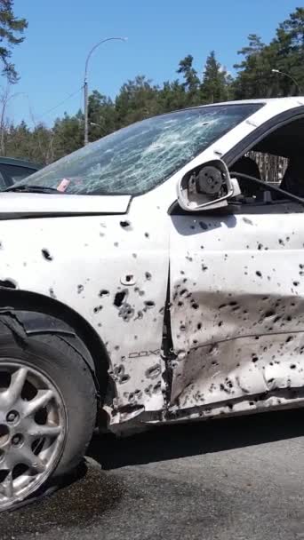 Vídeo Vertical Carros Destruídos Cidade Irpin Ucrânia — Vídeo de Stock