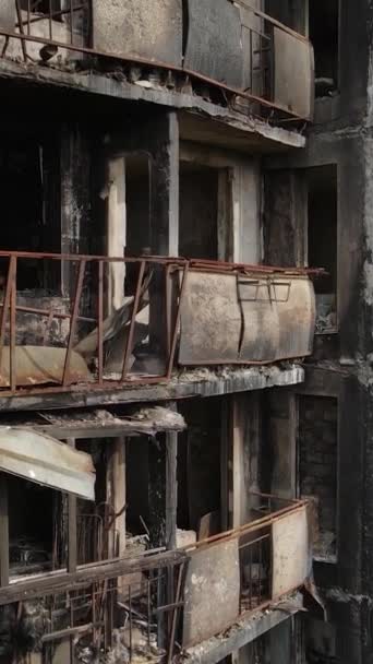 Vertical Video Burnt Destroyed House Kyiv Ukraine — Stock Video