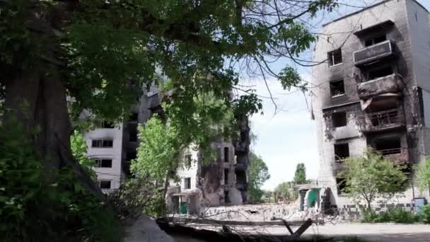 Este Video Muestra Las Secuelas Guerra Ucrania Edificio Residencial Destruido — Vídeo de stock