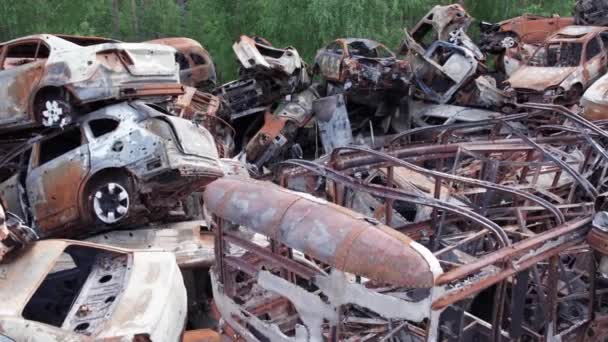 Este Video Muestra Basurero Coches Quemados Irpin Distrito Bucha — Vídeo de stock